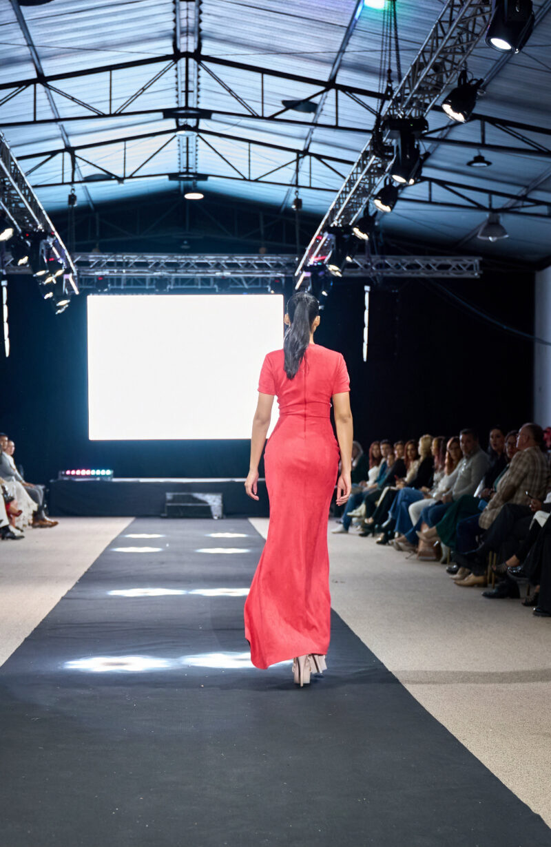 VESTIDO GRACIA CUT OUT